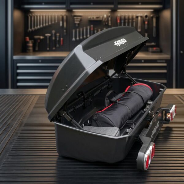 Box da Gancio Traino Farad Maki 300L Omologato e completo di supporto sul banco officina
