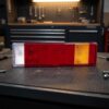 Fanale Posteriore Destro Renault Premium 2001-2005 sul banco officina