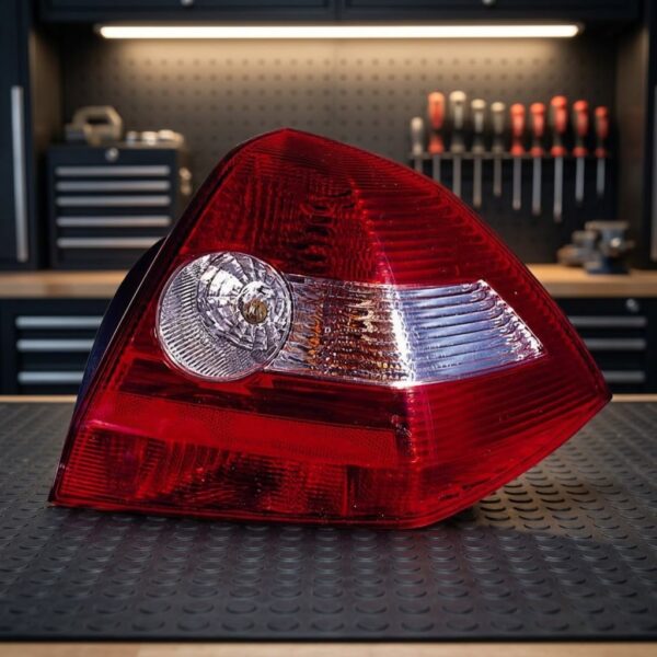 Fanale stop posteriore destro per Renault Megane 4 Porte 02>9/05 sul banco officina