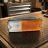 Fanalino Sinistro FIAT 127 1972+ – Versione 3 sul banco officina