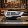 Faro Anteriore Destro Audi A3 2012-2015 – 3/4/5 Porte Xenon Parabola Interna Nera C/Motore A Led sul banco officina