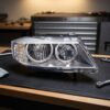 Faro Anteriore Destro BMW Serie 3 E90-E91 2008+ – Modello Valeo sul banco officina