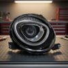 Faro Anteriore Destro FIAT 500 2015+ – C/Motore Parabola Nera sul banco officina