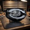 Faro Anteriore Destro FIAT 500 2015+ – Inferiore Manuale A Led Parabola Nera sul banco officina