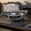 Faro Anteriore Destro Renault Megane 2016+ sul banco officina