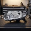 Faro Anteriore Sinistro Dacia Sandero 2012-2016 sul banco officina