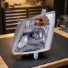 Faro Anteriore Sinistro Isuzu D-Max 2007-2011 sul banco officina