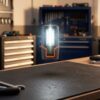 LEDinspect MINI COMPACT 80 sul banco officina